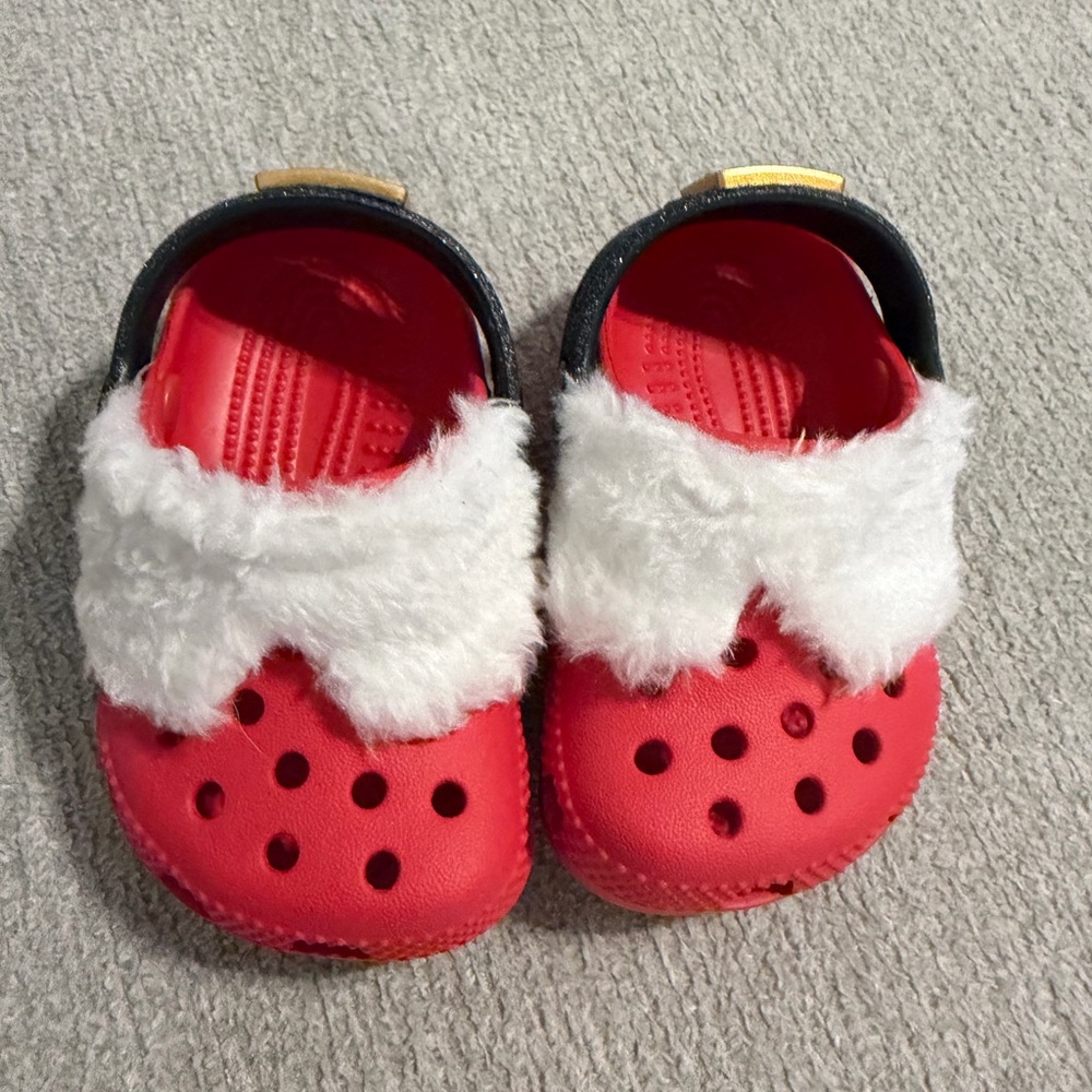 New wo Tags Crocs Classic Holiday Santa Red & White Buckle Back Strap Baby C 2/3